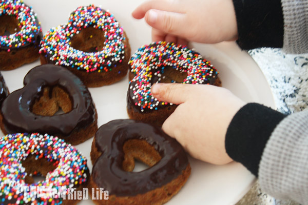 Baked Banana Donuts with Chocolate Icing - My Chicken Fried Life 