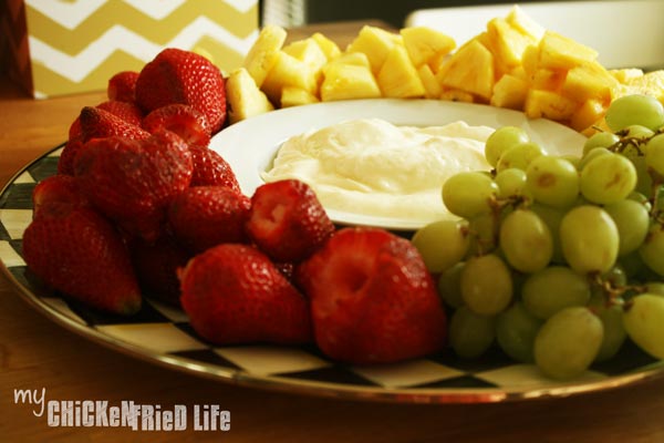 Marshmallow Fruit Dip - My Chicken Fried Life