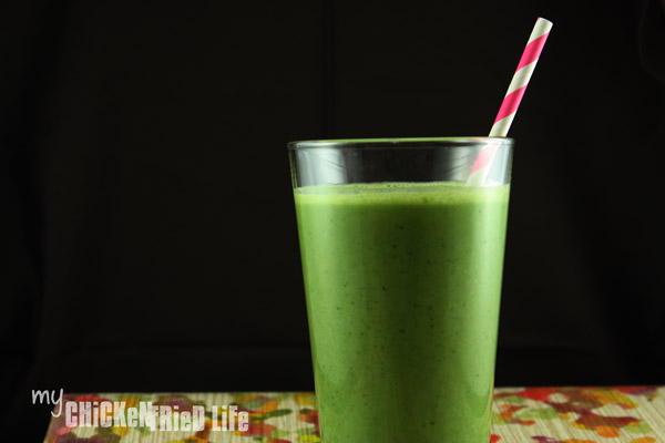 Tropical Green Smoothie - My Chicken Fried Life